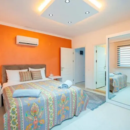 Annabel ,central Hisaronu Holiday home